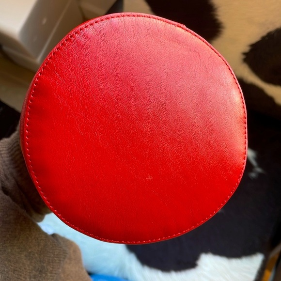 Reformation Small Silvana Bucket Bag - Picture 6 of 9